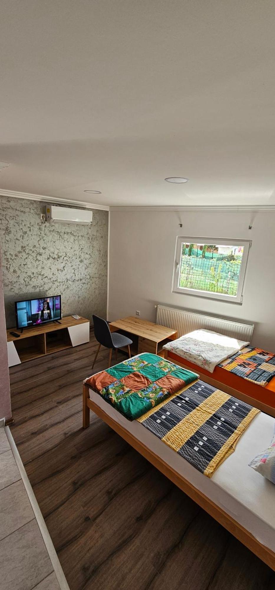 Apartmani Roki Tuzla Exteriör bild